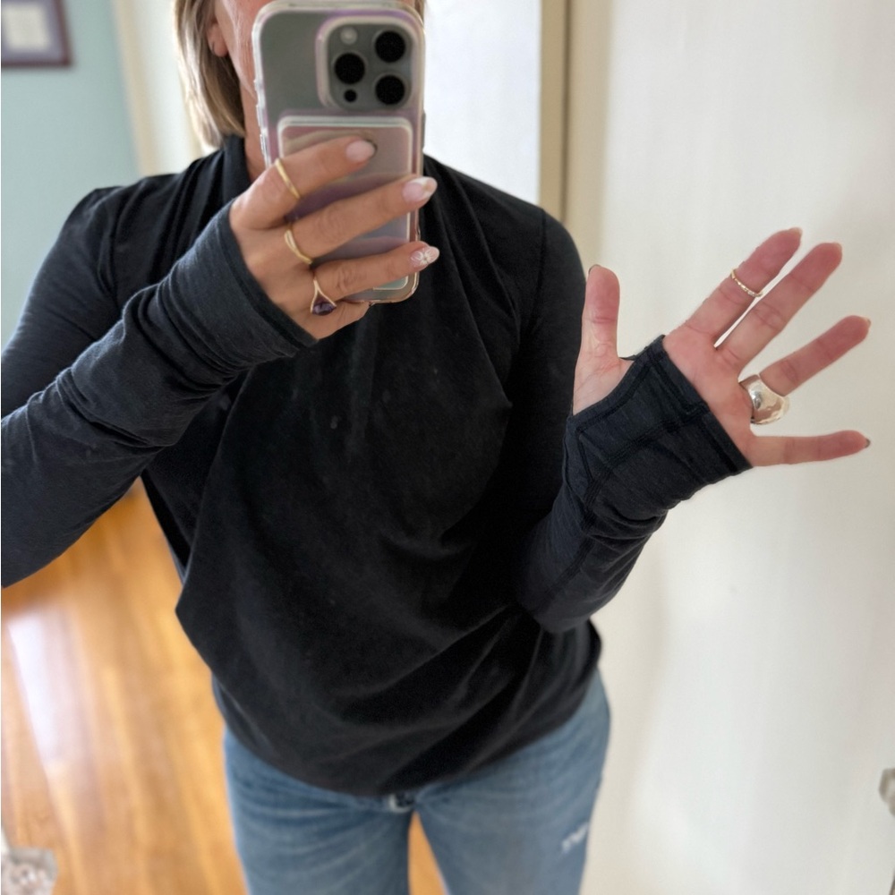 Lululemon Radiant Long Sleeve | Heathered Black | Size 6 | EUC - Picture 10 of 15